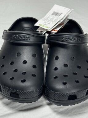 Crocs Classic Clog — Black — Slip-on, Casual, and Comfortable Sandals